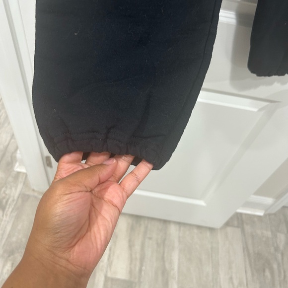 PLAYBOY Tokyo Club Covergirl Sweatpants - Picture 8 of 9